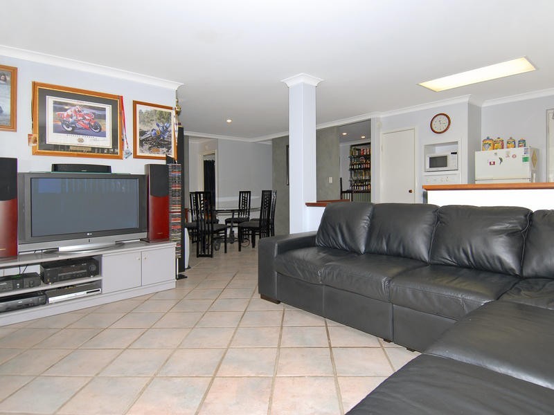 3 Iandra Loop, Carramar WA 6031