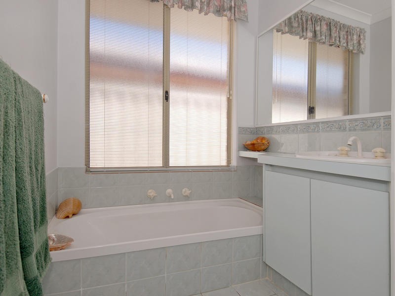 3 Iandra Loop, Carramar WA 6031