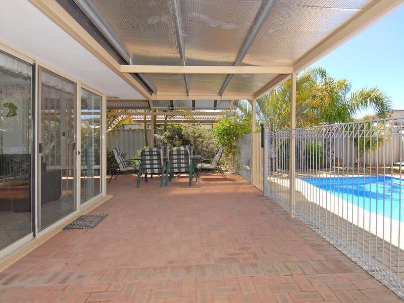 3 Iandra Loop, Carramar WA 6031