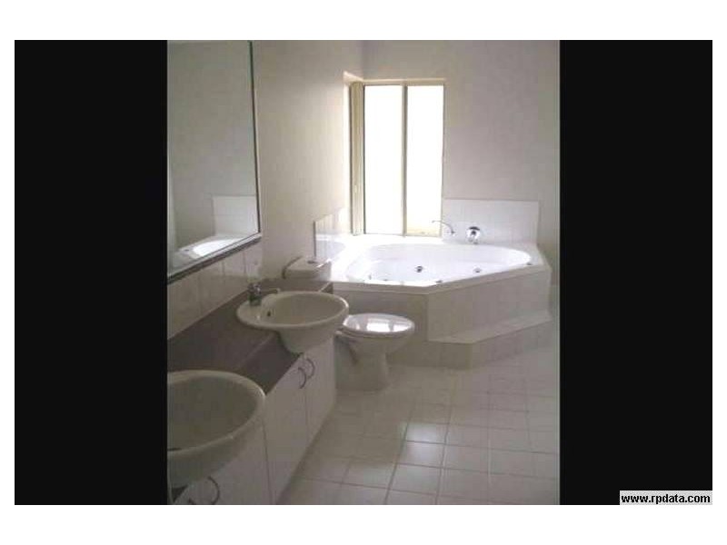 12 Zingarello Street, Pearsall WA 6065