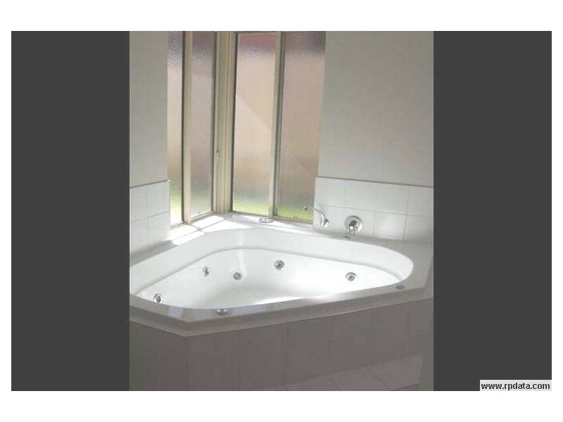 12 Zingarello Street, Pearsall WA 6065