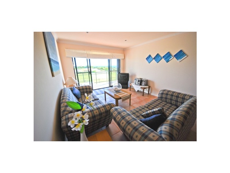 2/408 Robertson Road, Ledge Point WA 6043