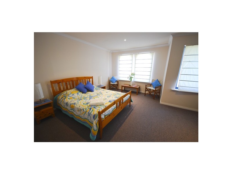 2/408 Robertson Road, Ledge Point WA 6043