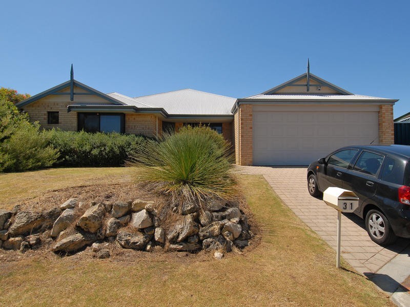 31 Carisbrooke Loop, Hocking WA 6065