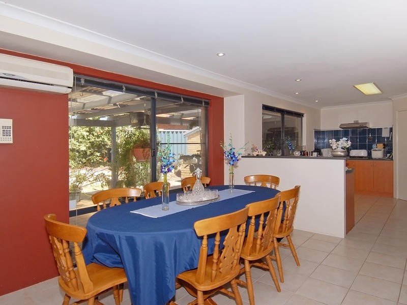 31 Carisbrooke Loop, Hocking WA 6065