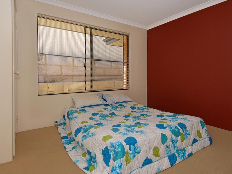 31 Carisbrooke Loop, Hocking WA 6065