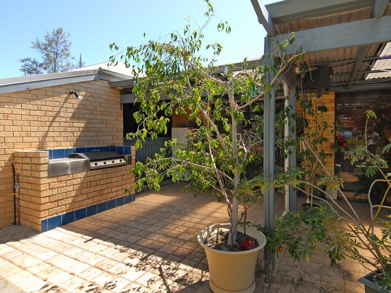 31 Carisbrooke Loop, Hocking WA 6065