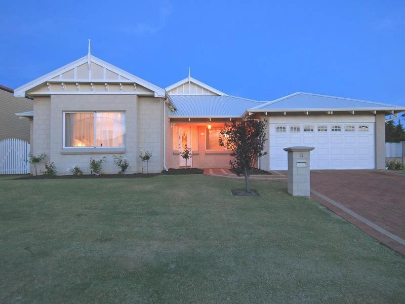 11 Holroyd Link, Wanneroo WA 6065