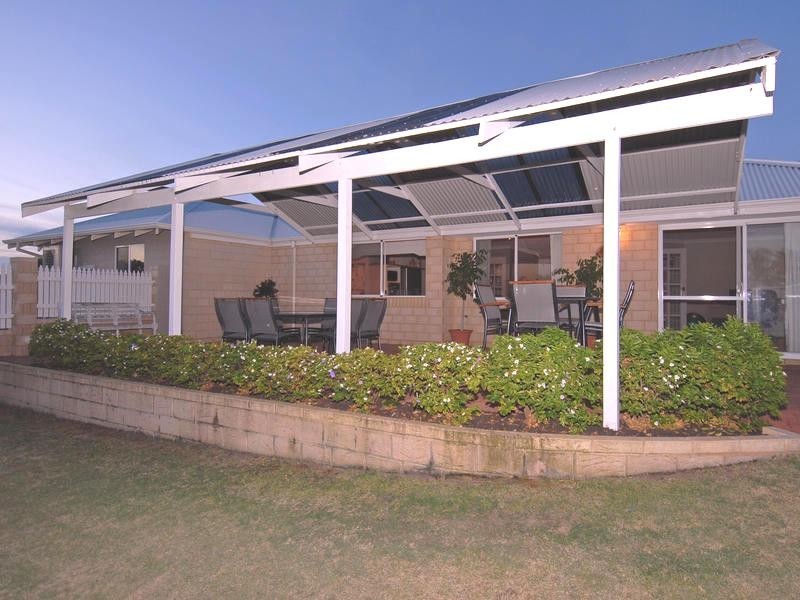 11 Holroyd Link, Wanneroo WA 6065