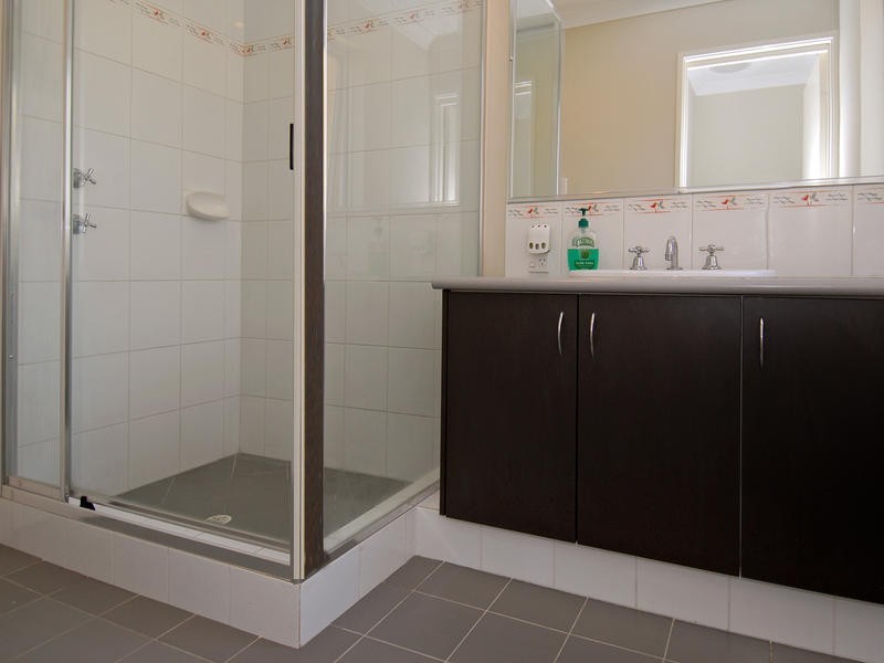 37 Jedburgh Loop, Sinagra WA 6065