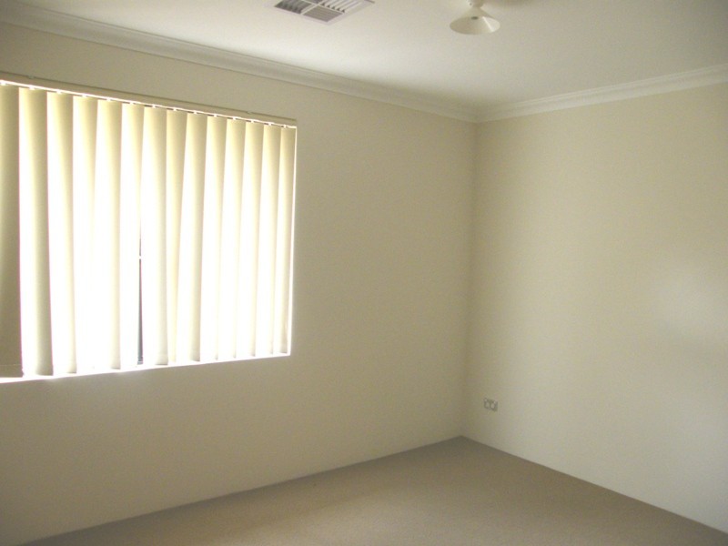2/36 Leach Road, Wanneroo WA 6065