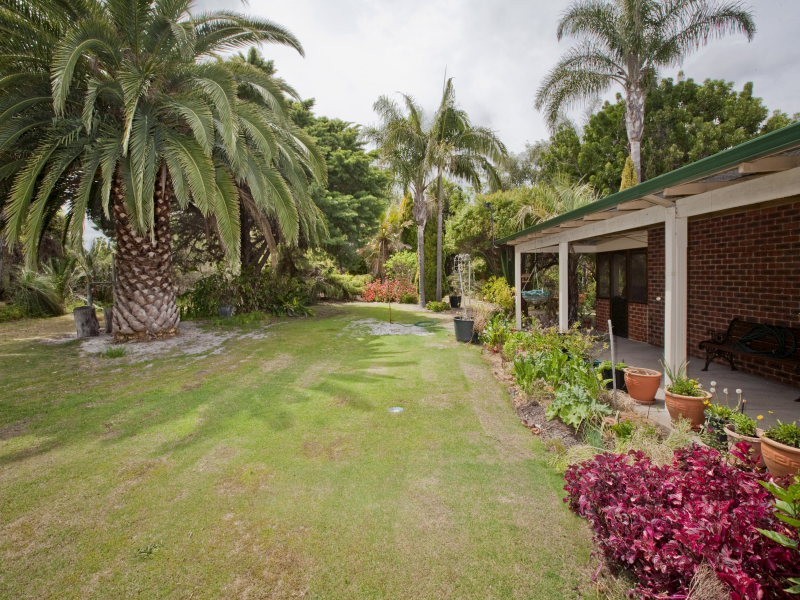 71 Lakeview Street, Wanneroo WA 6065