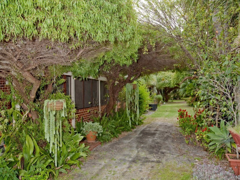 71 Lakeview Street, Wanneroo WA 6065