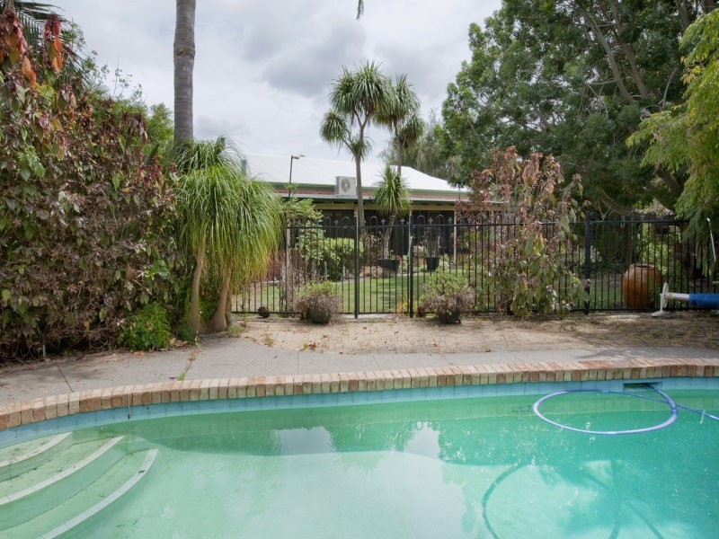 71 Lakeview Street, Wanneroo WA 6065