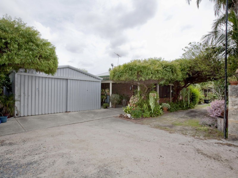 71 Lakeview Street, Wanneroo WA 6065