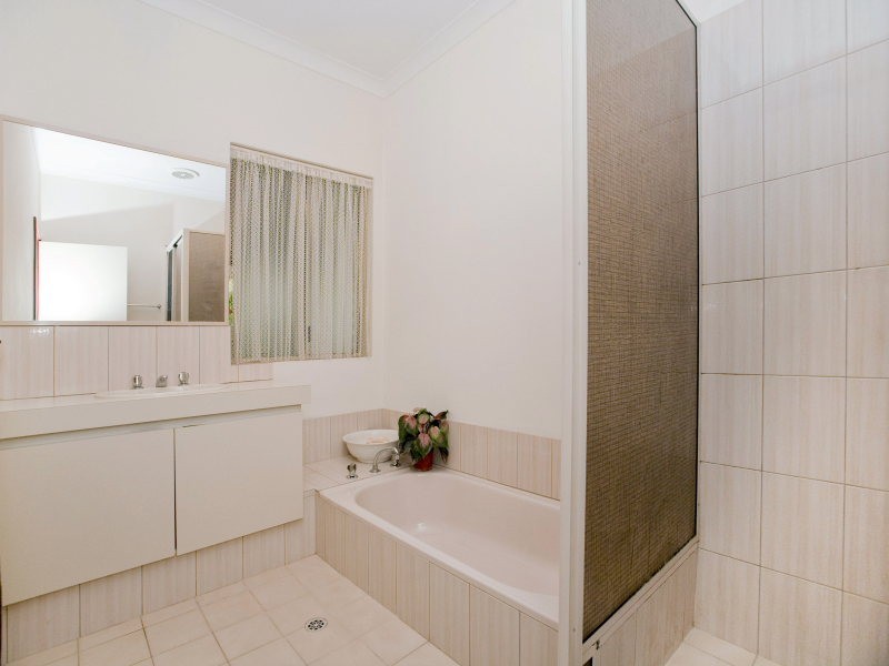 71 Lakeview Street, Wanneroo WA 6065