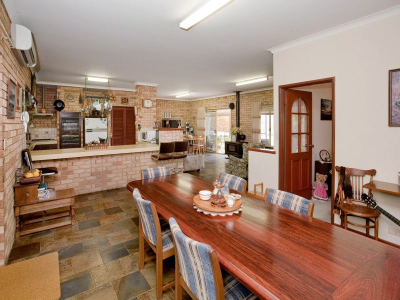 71 Lakeview Street, Wanneroo WA 6065