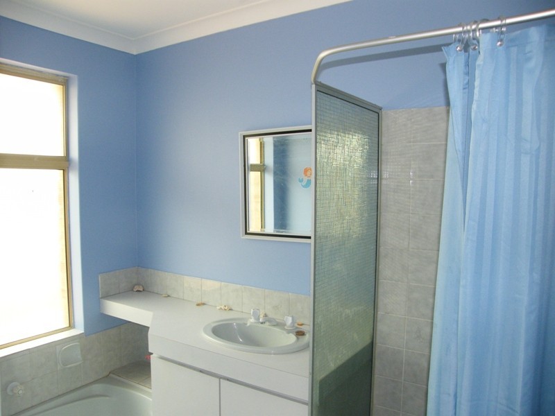 11 Meadow Place, Hocking WA 6065