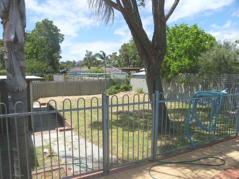 30 Civic Drive, Wanneroo WA 6065