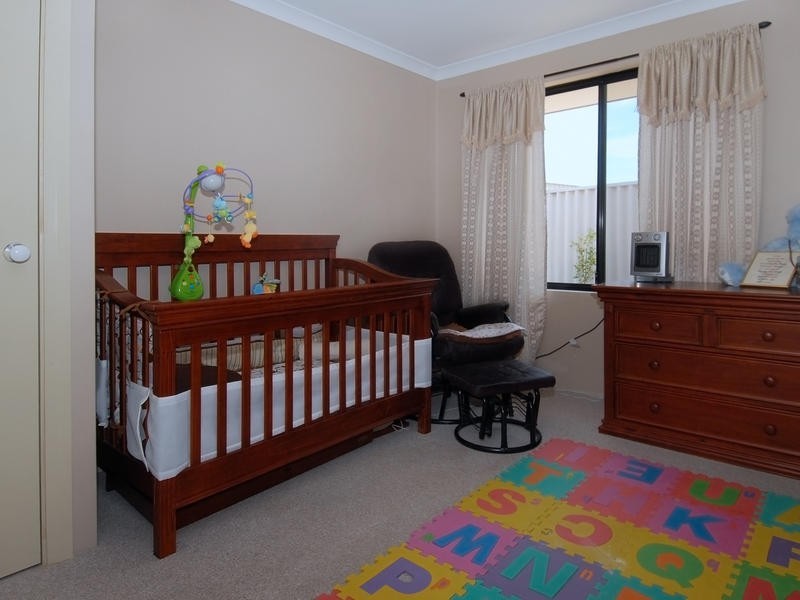 10 Beefwood Street, Banksia Grove WA 6031