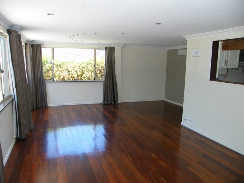 27 Wallawa Street, Wanneroo WA 6065