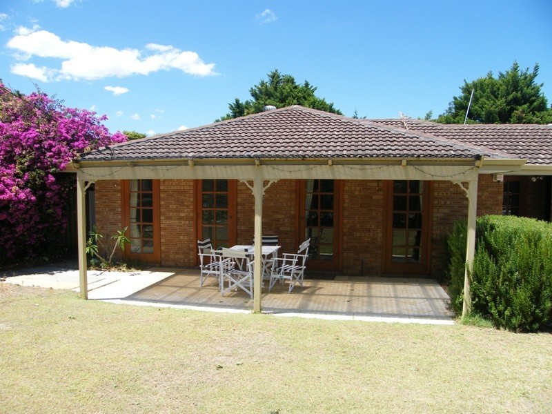 27 Wallawa Street, Wanneroo WA 6065