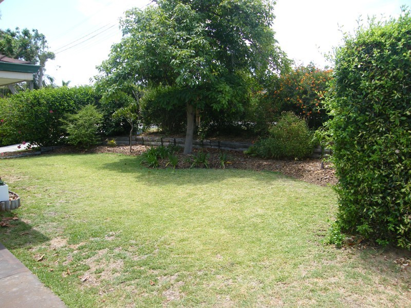 9 Wallawa Street, Wanneroo WA 6065