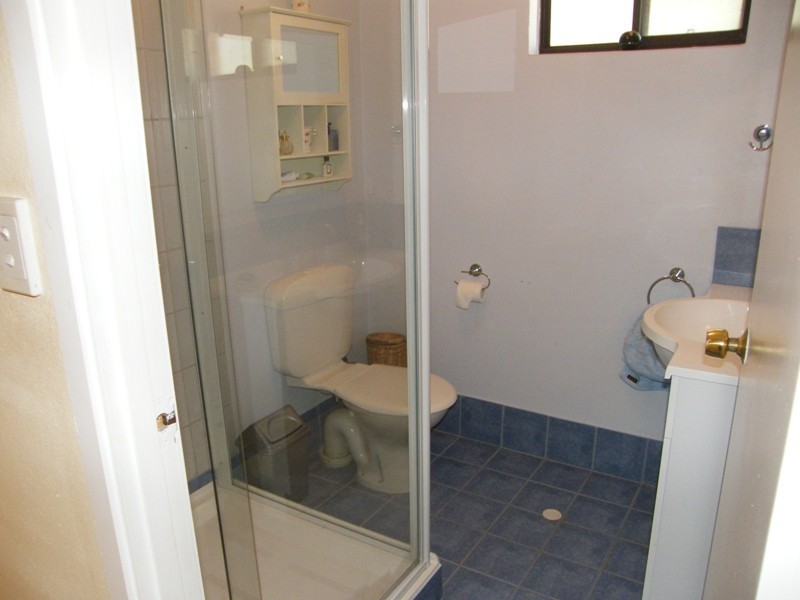 4 Woodlands Grove, Hocking WA 6065