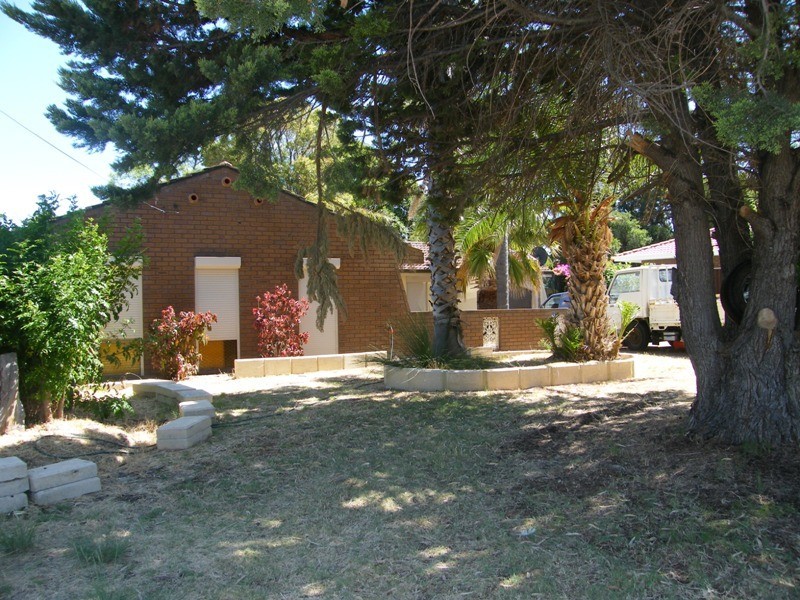 9 Karimba Street, Wanneroo WA 6065