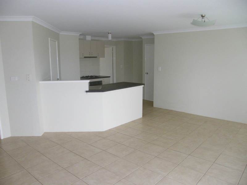 33 St. Louis Avenue, Hocking WA 6065