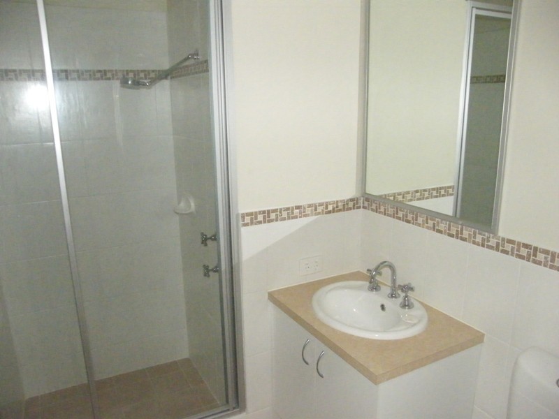 33 St. Louis Avenue, Hocking WA 6065