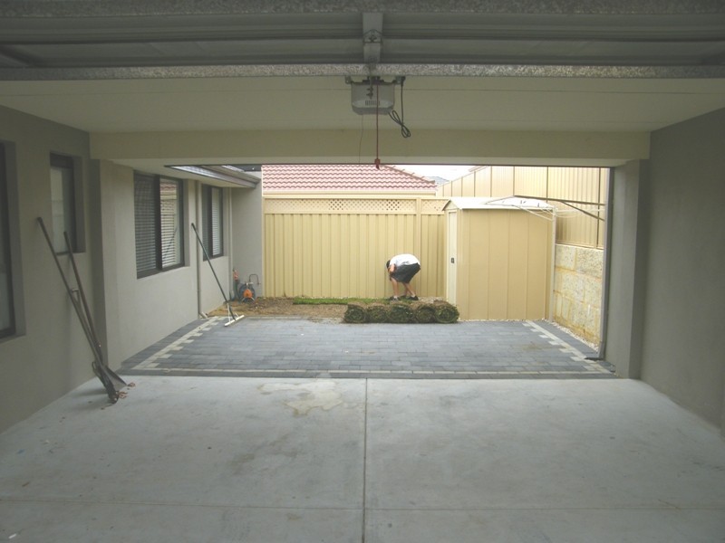 33 St. Louis Avenue, Hocking WA 6065