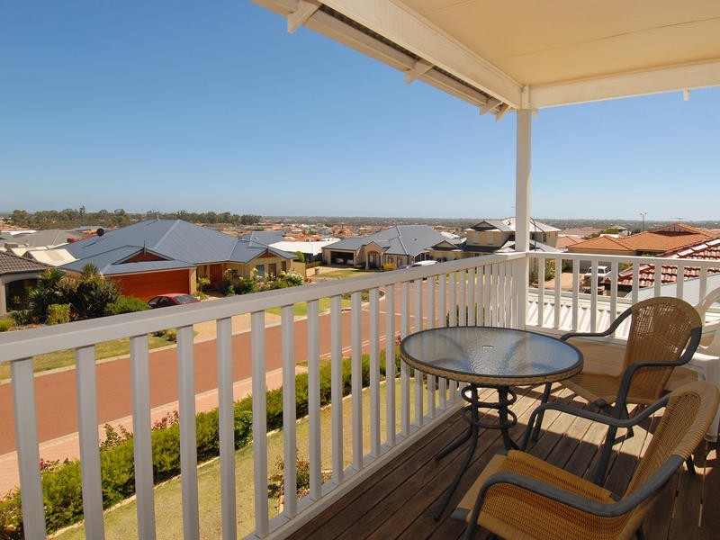 12 Monaro Way, Hocking WA 6065