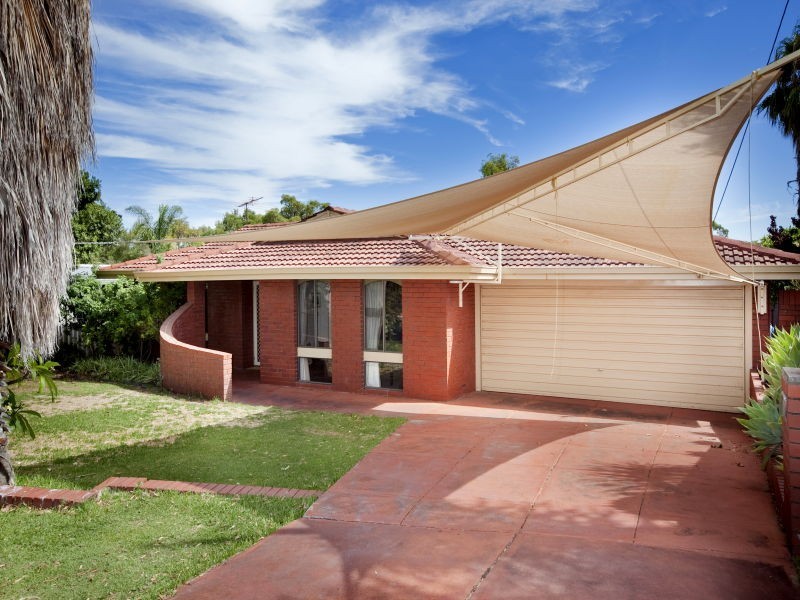 17 Mundi Place, Wanneroo WA 6065