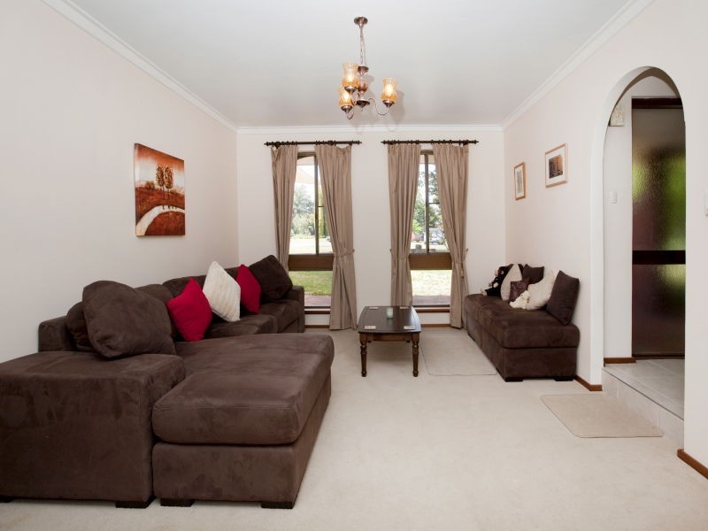 17 Mundi Place, Wanneroo WA 6065