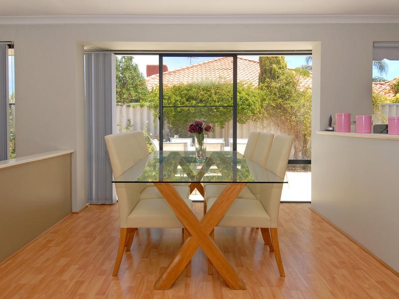 52 Heacham Avenue, Hocking WA 6065