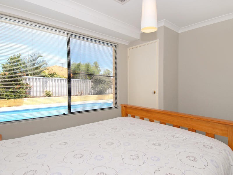 52 Heacham Avenue, Hocking WA 6065