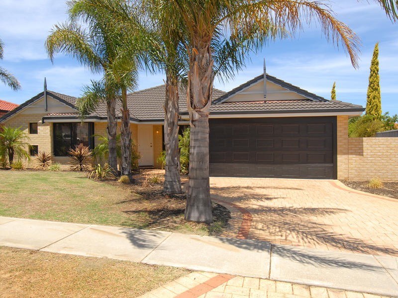 52 Heacham Avenue, Hocking WA 6065