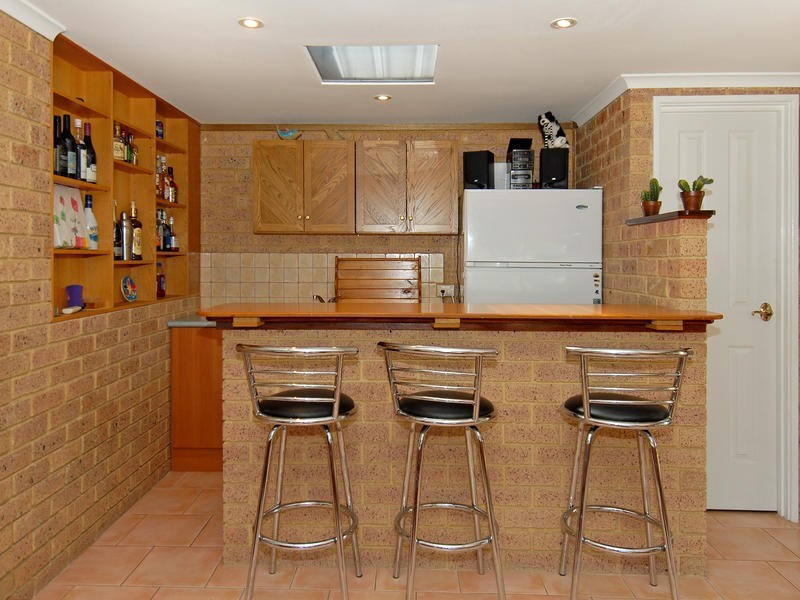 4 Albert Court, Wanneroo WA 6065