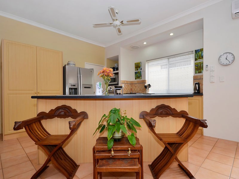 38 Monaltrie Loop, Carramar WA 6031