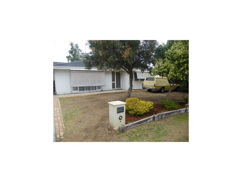 4 Wanill Place, Wanneroo WA 6065