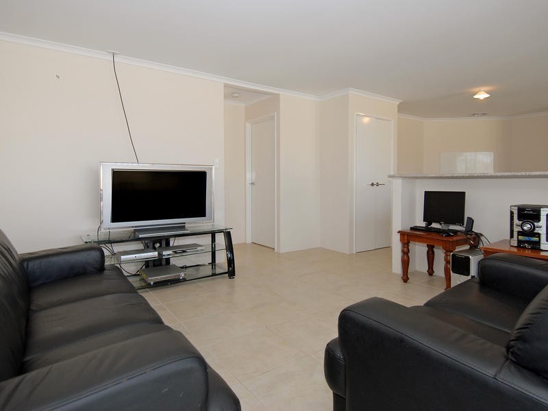 38 Tussock Elbow, Banksia Grove WA 6031