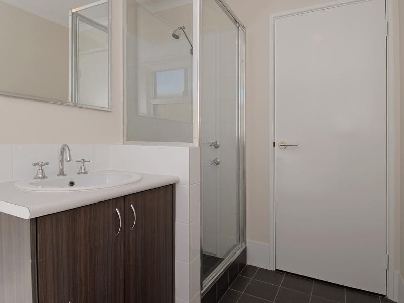 38 Tussock Elbow, Banksia Grove WA 6031