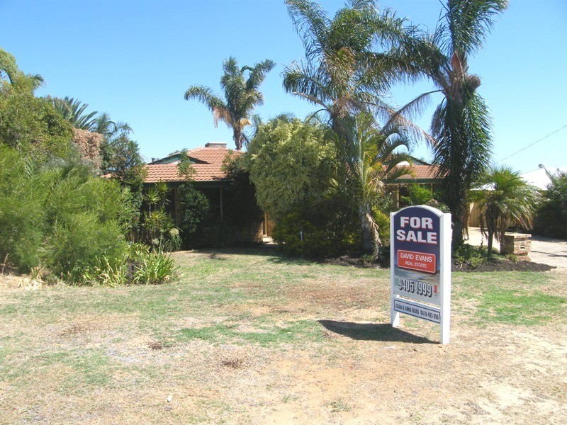 32 Elliot Road, Hocking WA 6065