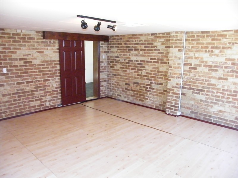 32 Elliot Road, Hocking WA 6065