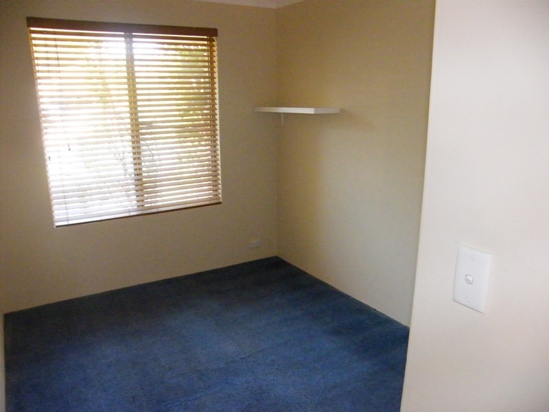 32 Elliot Road, Hocking WA 6065