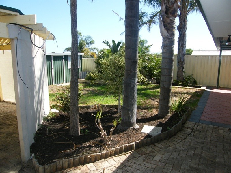 32 Elliot Road, Hocking WA 6065