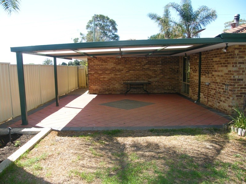 32 Elliot Road, Hocking WA 6065