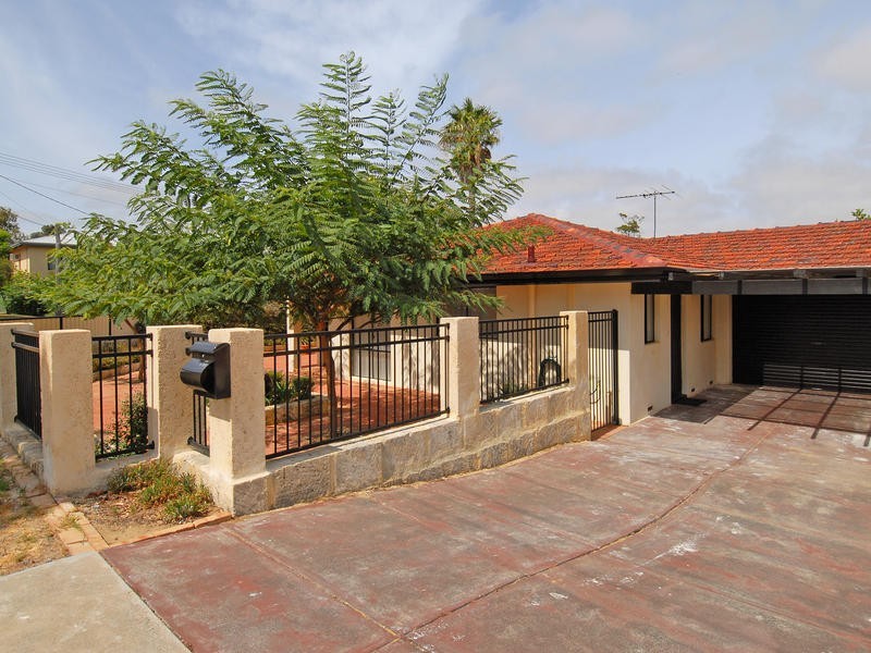 71A Manbari Crescent, Wanneroo WA 6065