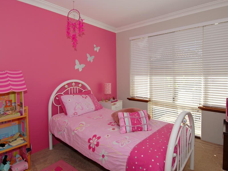 10 Justicia Close, Woodvale WA 6026